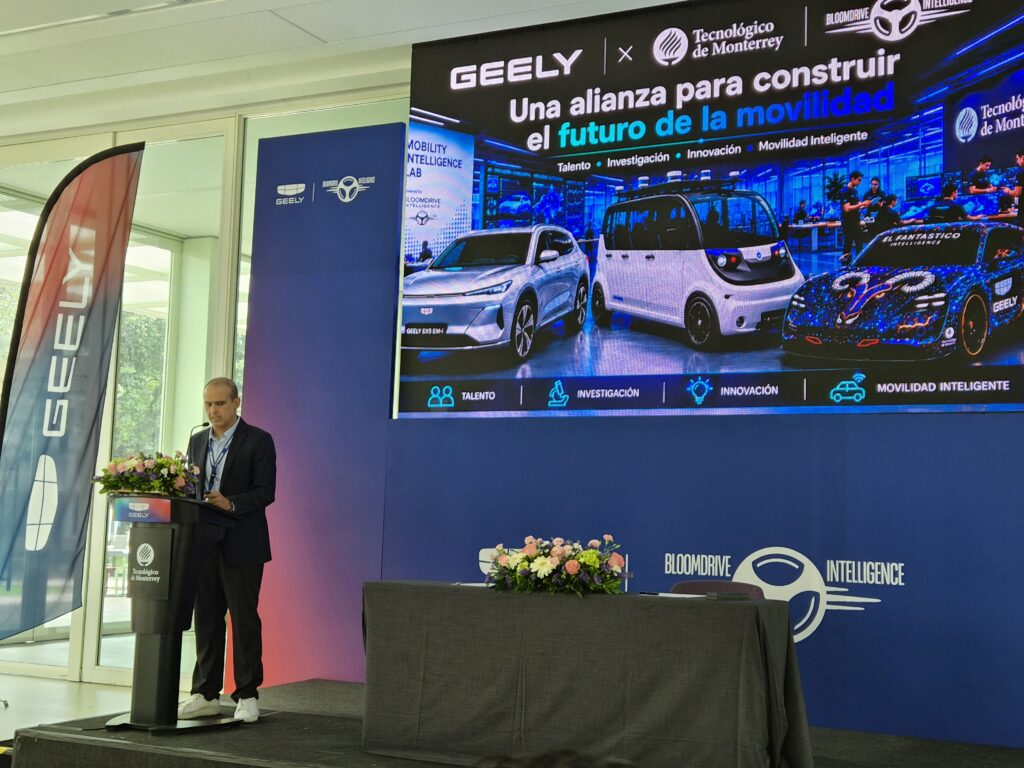 Geely y el Tec de Monterrey firman alianza para investigación en proyectos de movilidad en México 1 20260716 105128 Original