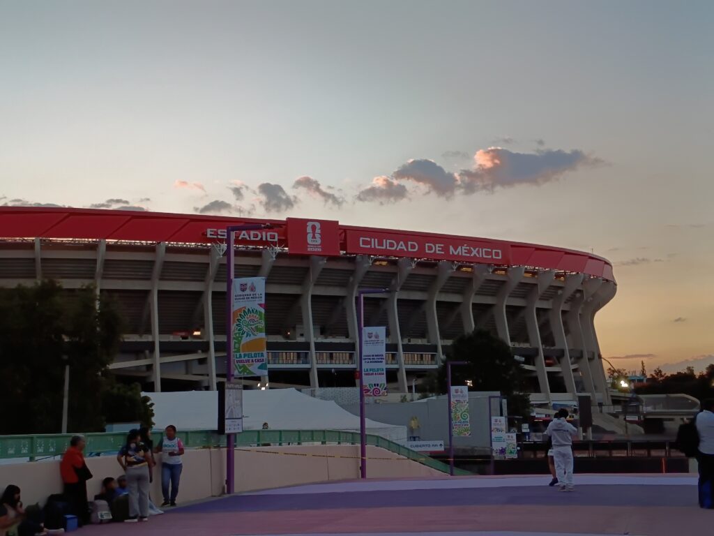Moto G67 estadio zoom