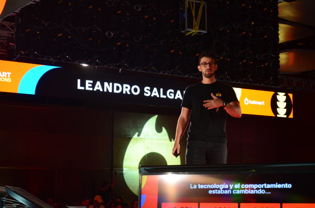 Nuevos Agentes de IA automatizan ventas y cobranza en economía de creadores de contenido 1 dplnewsLeandroSalgadodirectorProductoHotmart rp30062026
